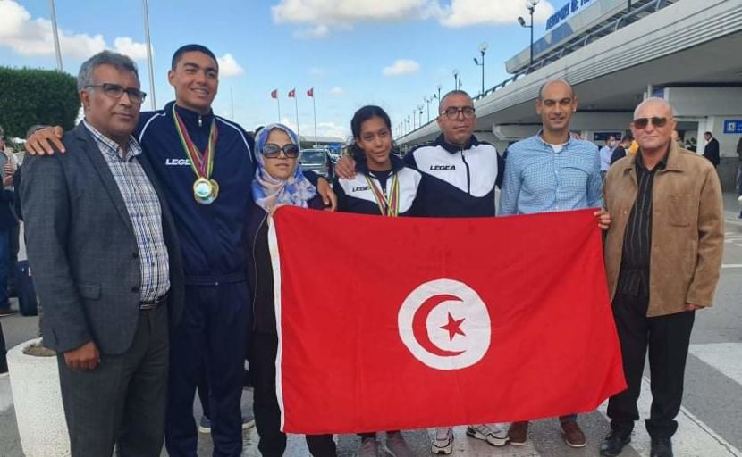 received_275641061105157