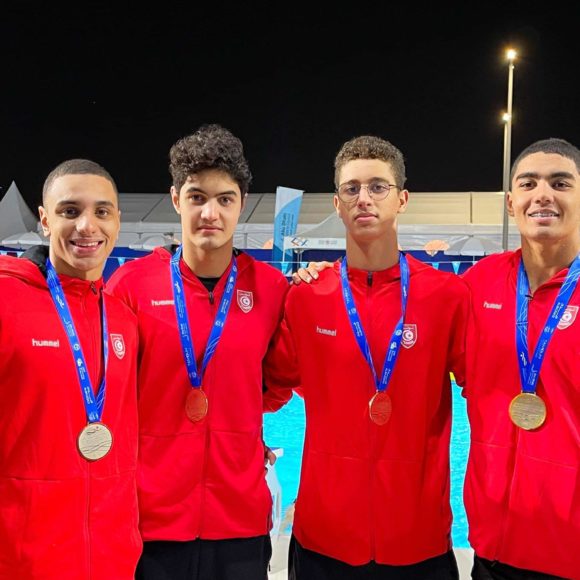 received_835243693826238