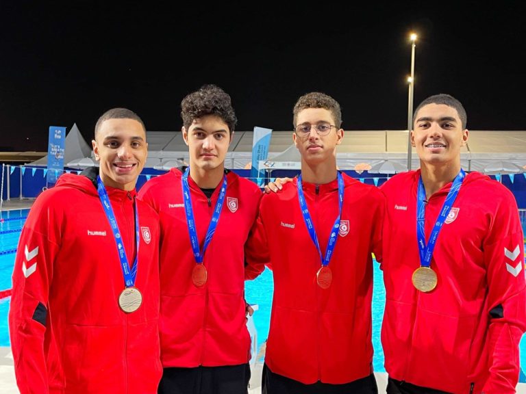 received_835243693826238